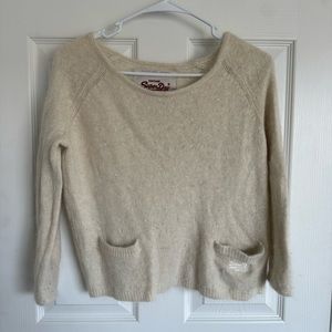 Super dry wool blend sweater